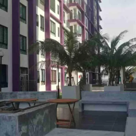 Kyra The Heights Residence Condo Ayer Keroh Melaka Wifi, Netflix & Pool Exterior photo