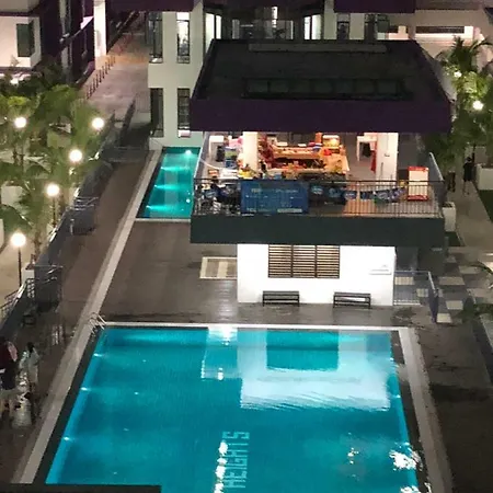 Kyra The Heights Residence Condo Ayer Keroh Melaka Wifi, Netflix & Pool Exterior photo
