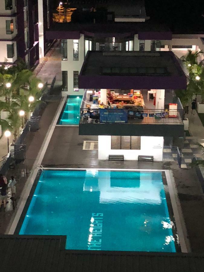 Kyra The Heights Melaka Wifi, Netflix & Pool