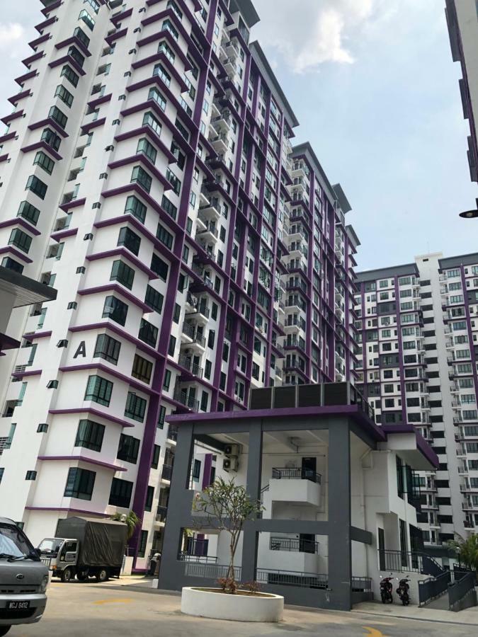 Apartment Kyra The Heights Melaka Wifi, Netflix & Pool *